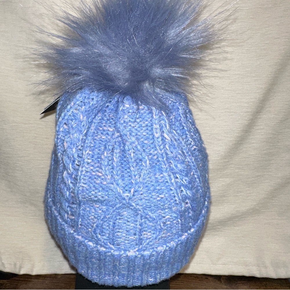DSG Hat Girls OSFM Blue Melange Cable Knit Faux Fur Pom Pom Beanie Headwear NWT - Picture 4 of 5